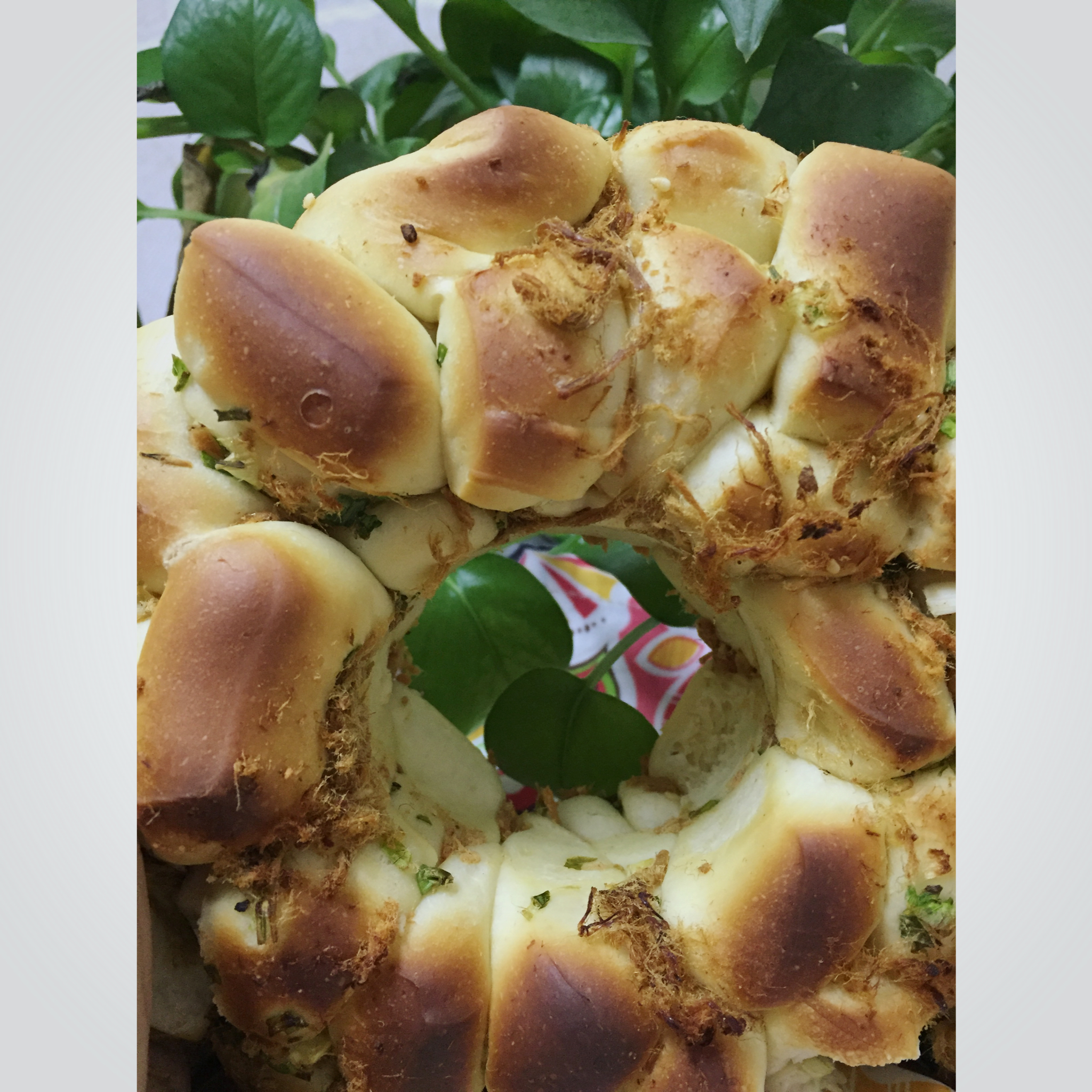 香葱肉松手撕面包