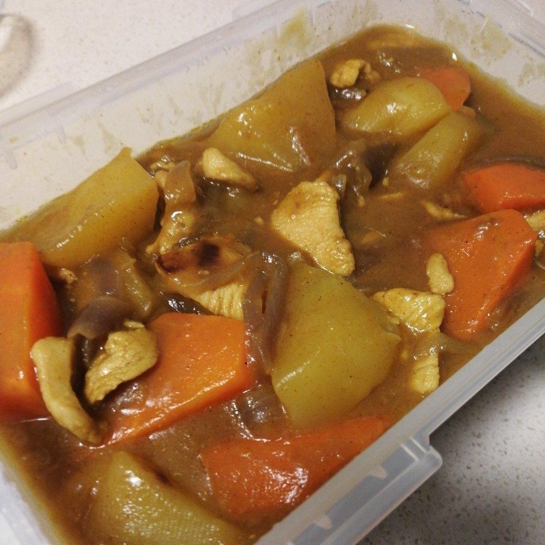 咖喱鸡肉饭