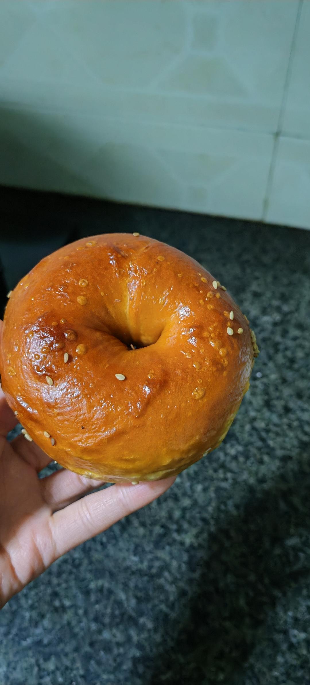 培根芝士碱水贝果