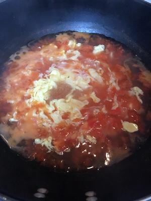 颜值与美味并存的番茄蛋花汤的做法 步骤7
