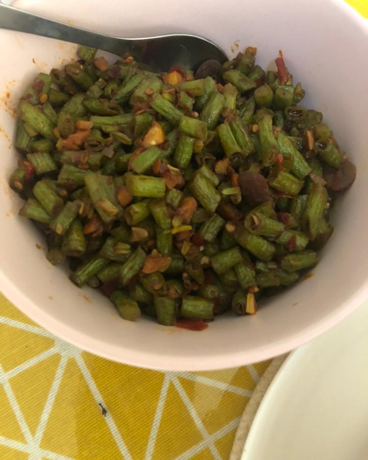 超下饭的豆瓣酱炒豇豆