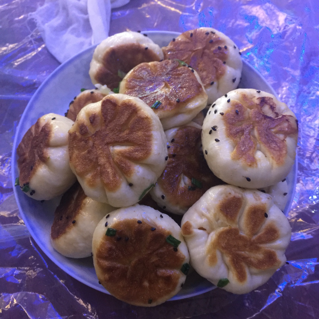 鲜虾猪肉生煎包（一定要看视频哟~）