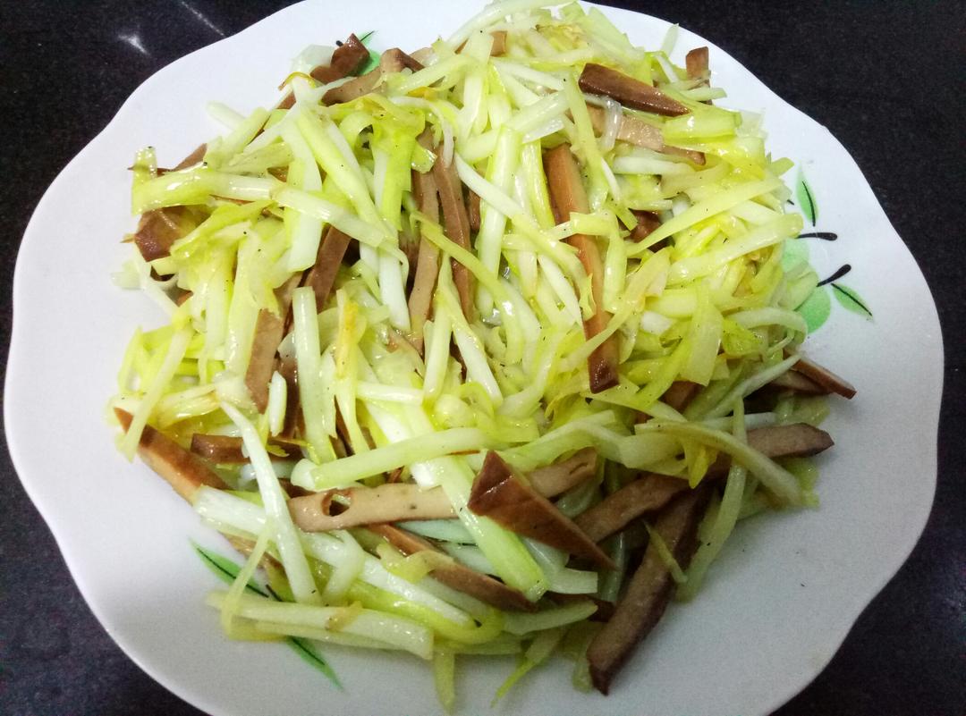 韭黄炒香干的做法