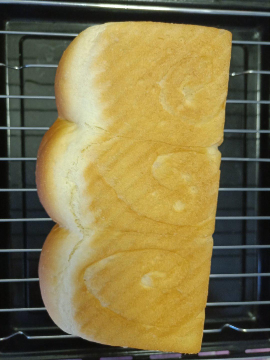 一整个蛋吐司（超好记的万能吐司配方）