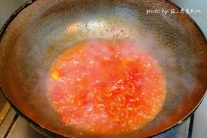 快手低脂番茄金针菇汤的做法 步骤3