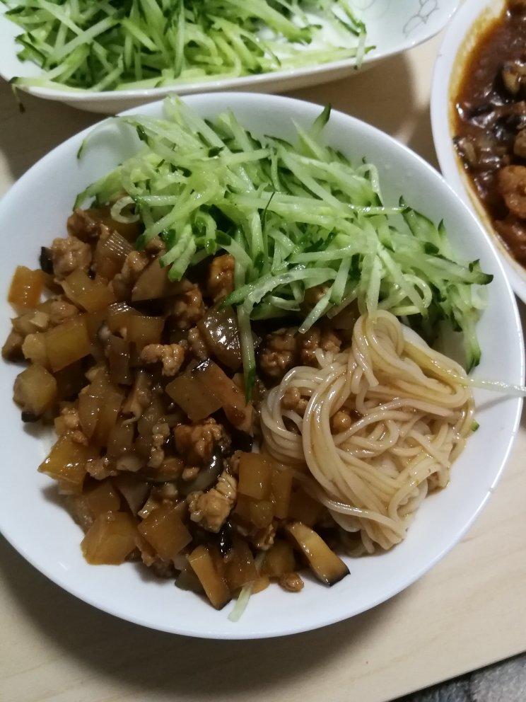 炸酱面