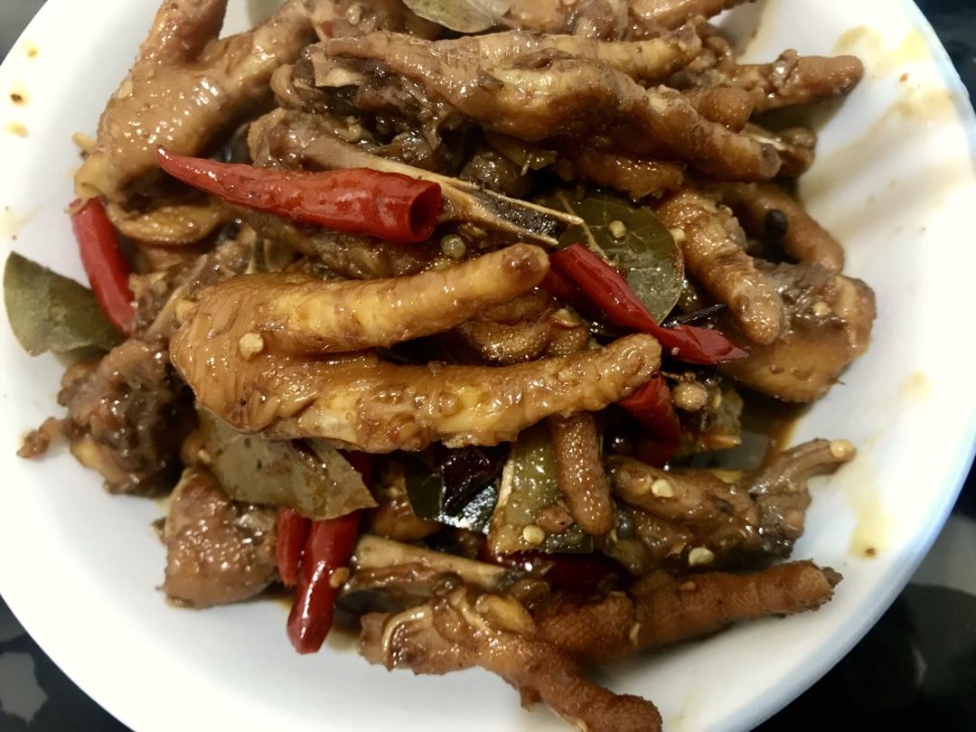 麻辣鸭锁骨（绝味周黑鸭）