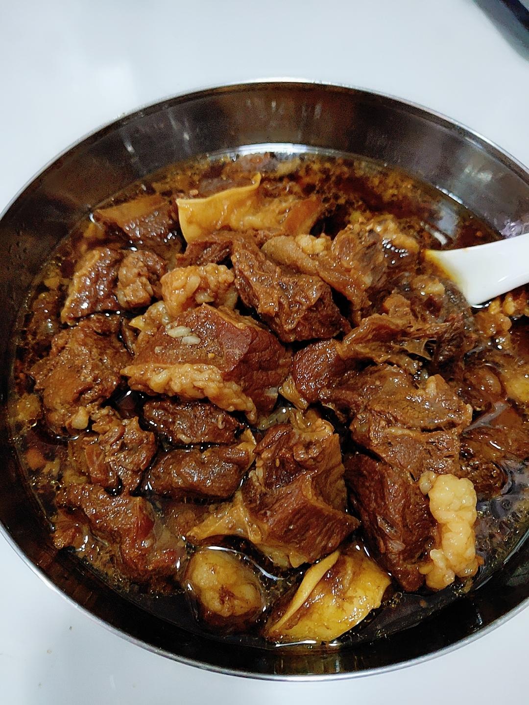 老卤炖牛肉的做法