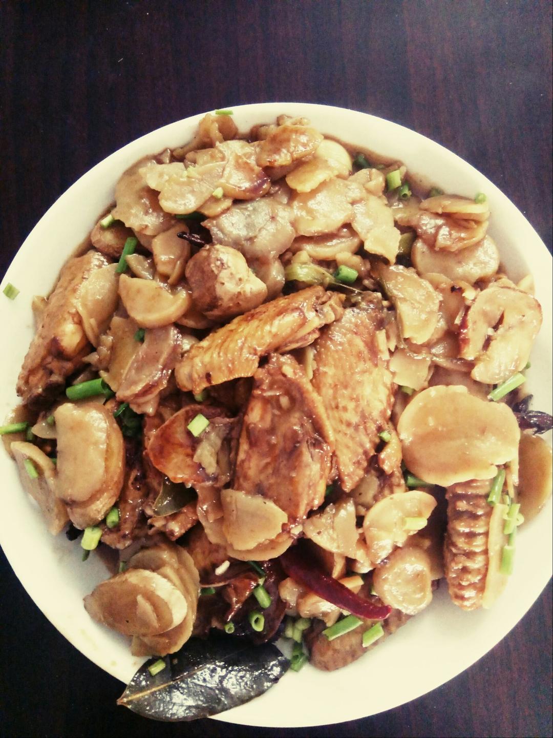 【小鸡炖土豆干】