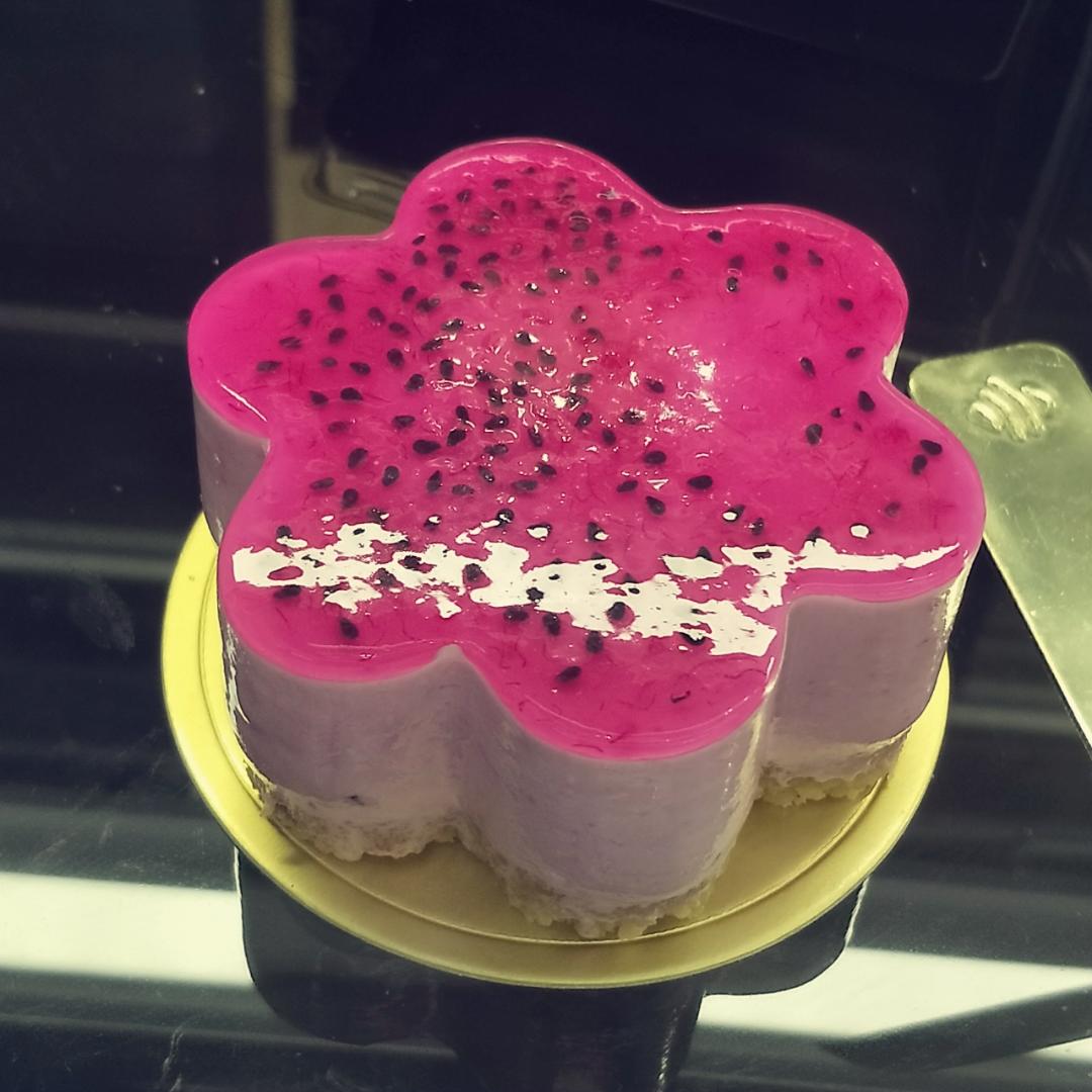 火龙果慕斯（小蛋糕）