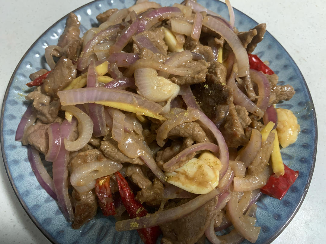 洋葱爆孜然牛肉