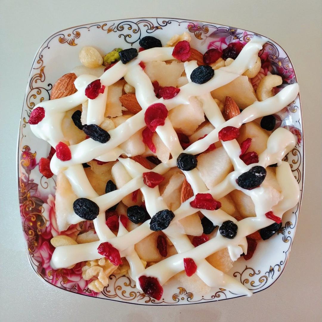 xiaofeixiami做的草莓沙拉