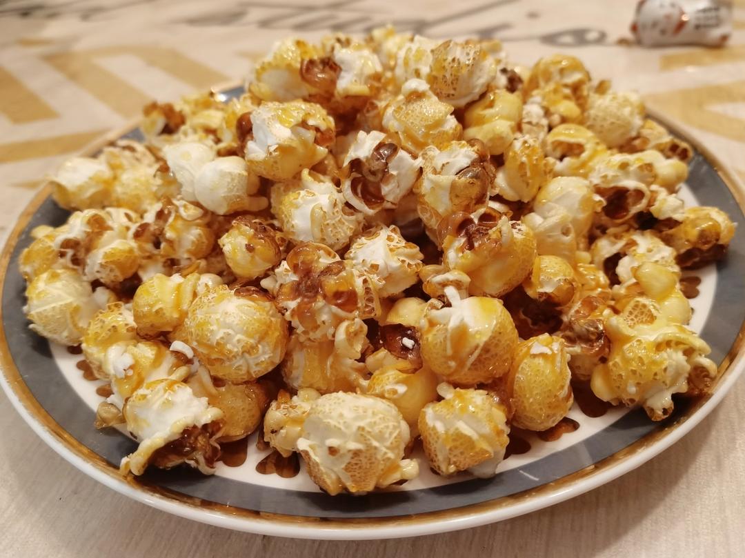 爆米花来了！！！超级简单易上手的焦糖/巧克力爆米花