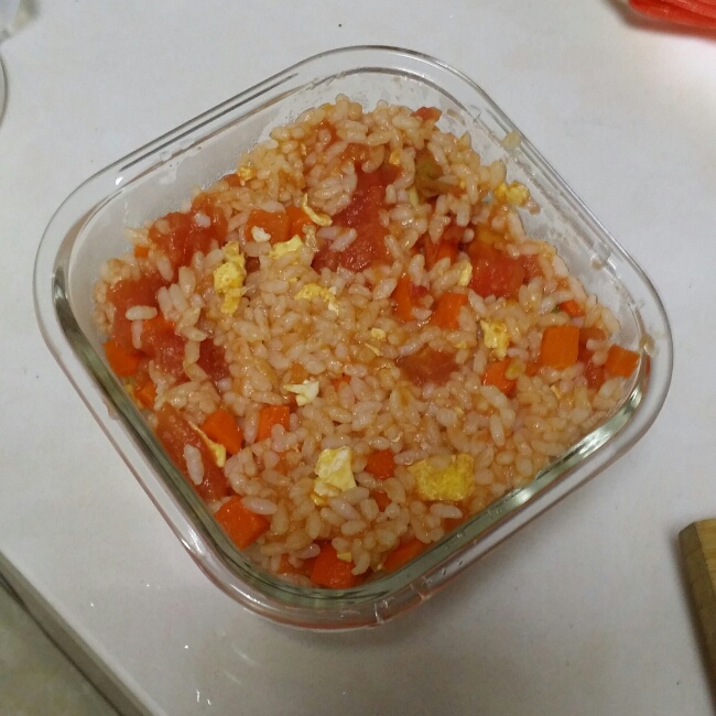 红色系茄汁炒饭