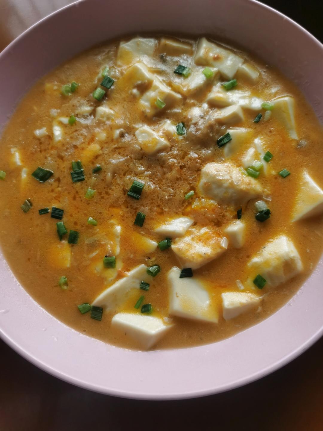 蟹黄豆腐（咸蛋黄版）