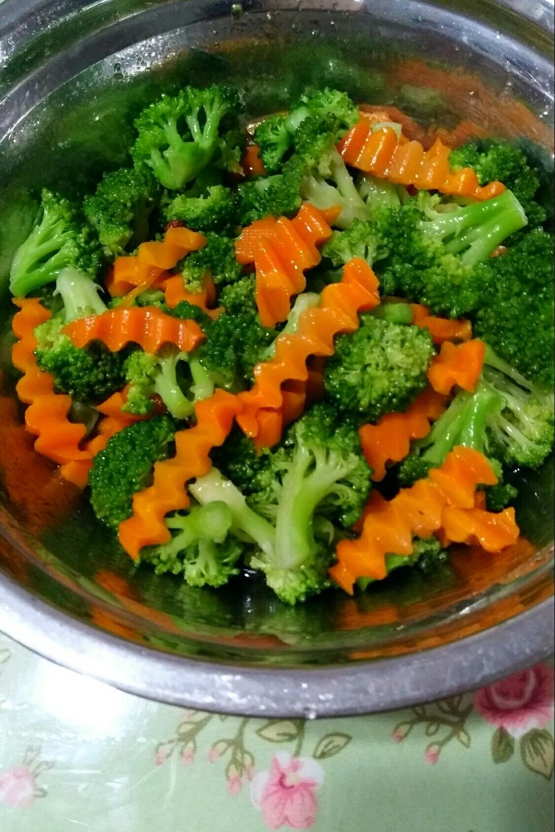 凉拌蒜蓉西兰花