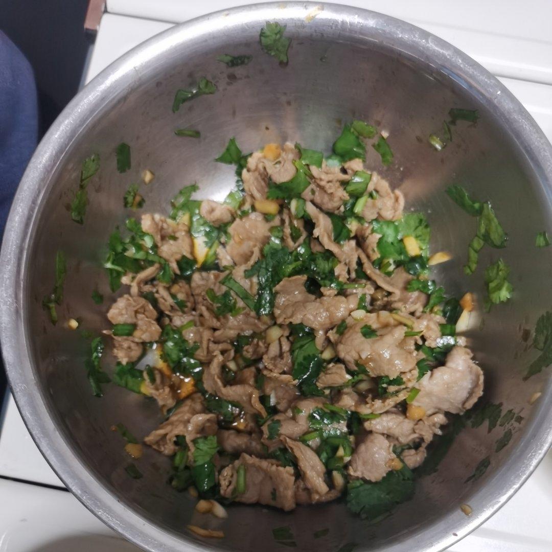 香菜拌牛肉