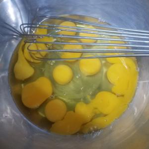 重油蛋糕胚的做法 步骤1