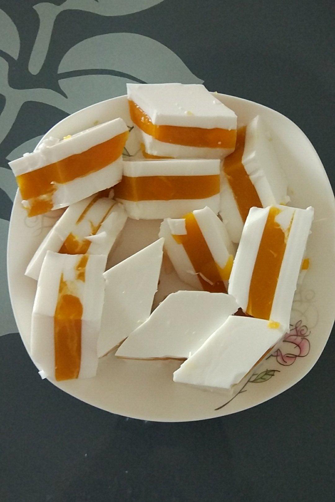 芒果椰汁千层糕