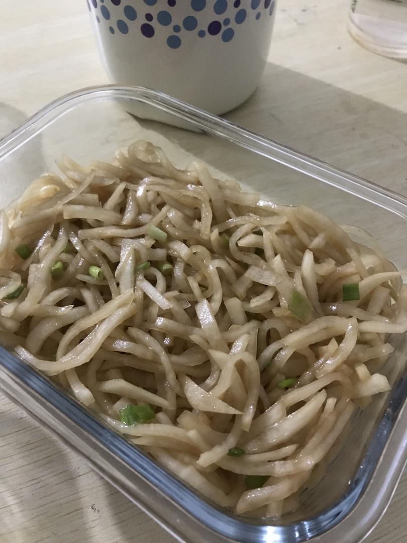 凉拌萝卜丝