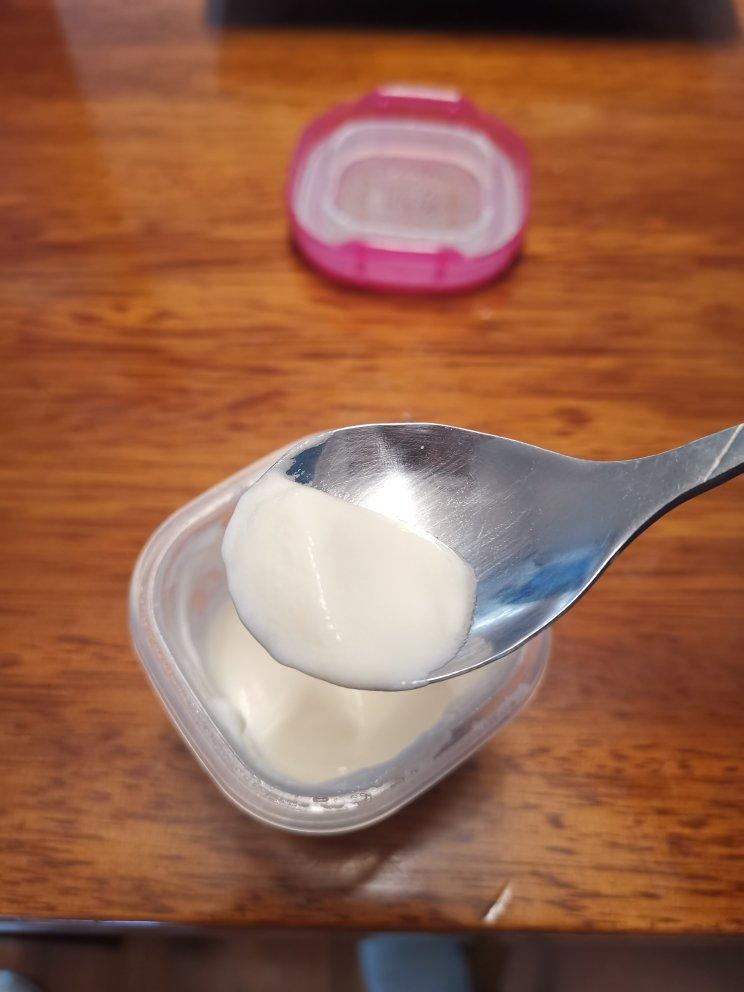 自制酸奶，没有酸奶机，也没有乳酸菌粉，也做成了老酸奶……不过家里得有个带发酵功能的烤箱才行……