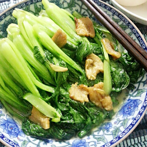 春桃小厨房做的猪油渣炒青菜