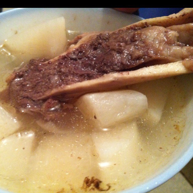 白萝卜枸杞排骨汤