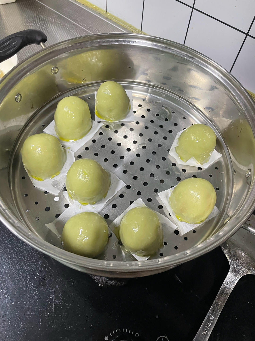 清明必吃的艾草青团