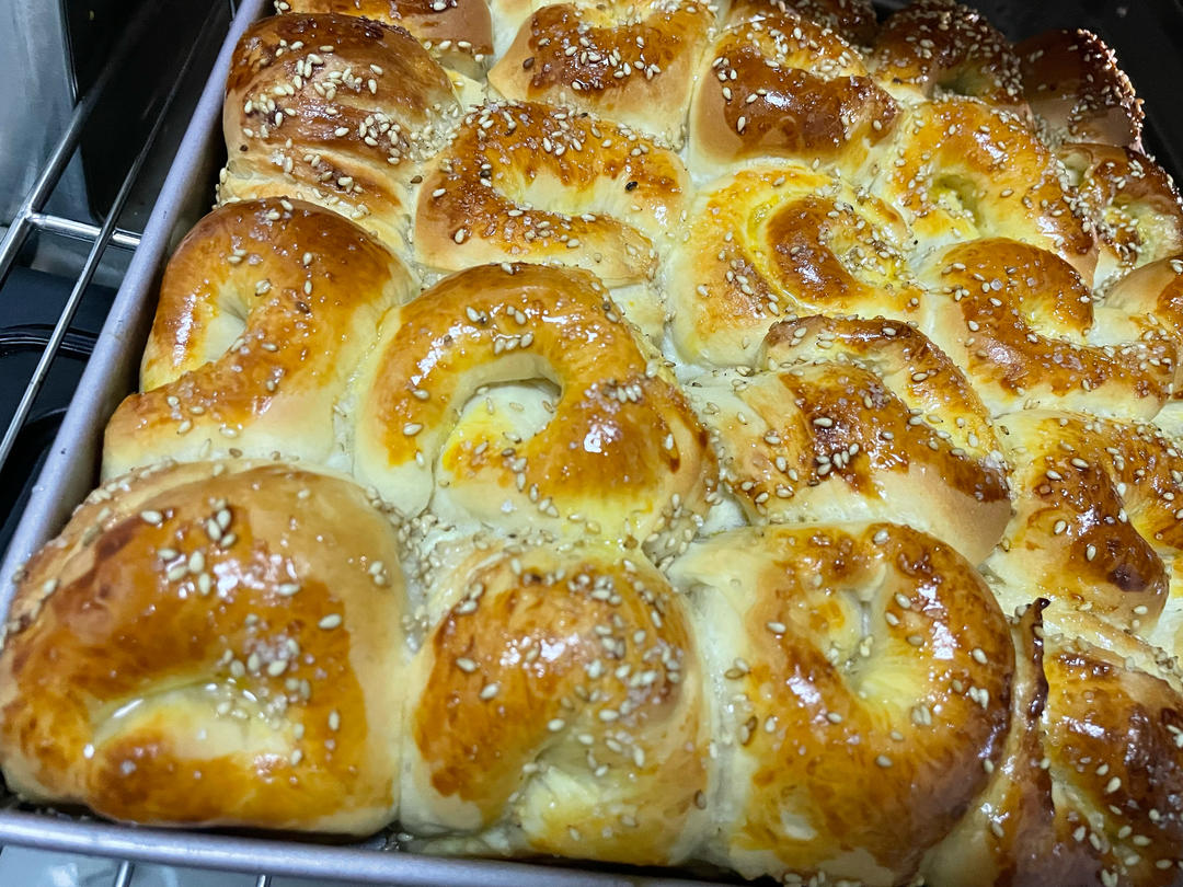 被邻居追着问的蜂蜜脆底小面包｜好吃到停不下来