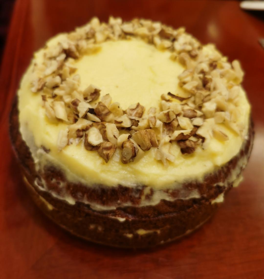 【经典胡萝卜蛋糕】 不需打发的简单快手蛋糕，胡萝卜的华丽变身 绝妙的消耗胡萝卜方法