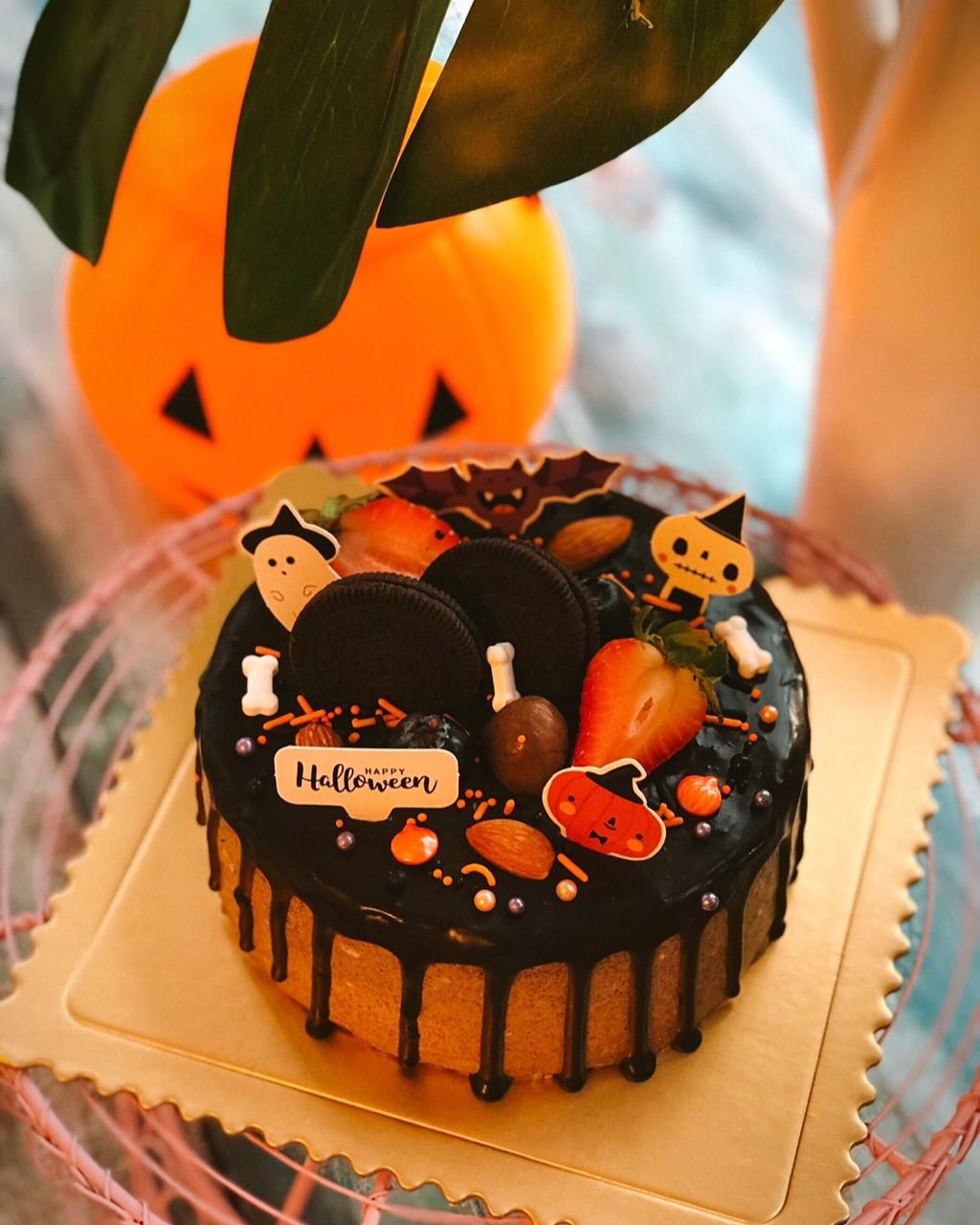 猫猫老师cynthia做的萌一脸的万圣节鬼怪蛋糕/阿猪烘焙视频:特别篇