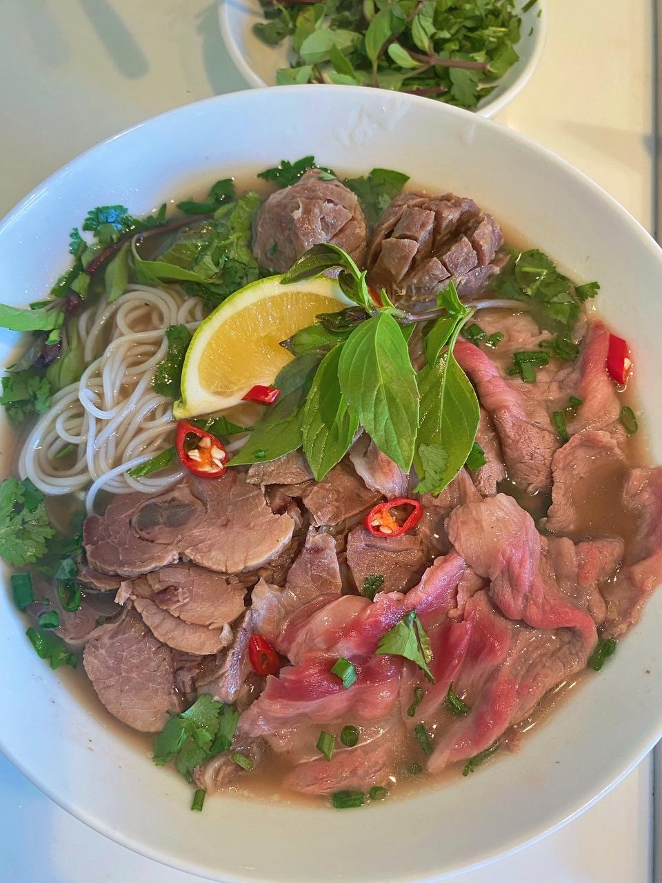 正宗越南牛肉粉Beef Pho🇻🇳（内含简易懒人做法）