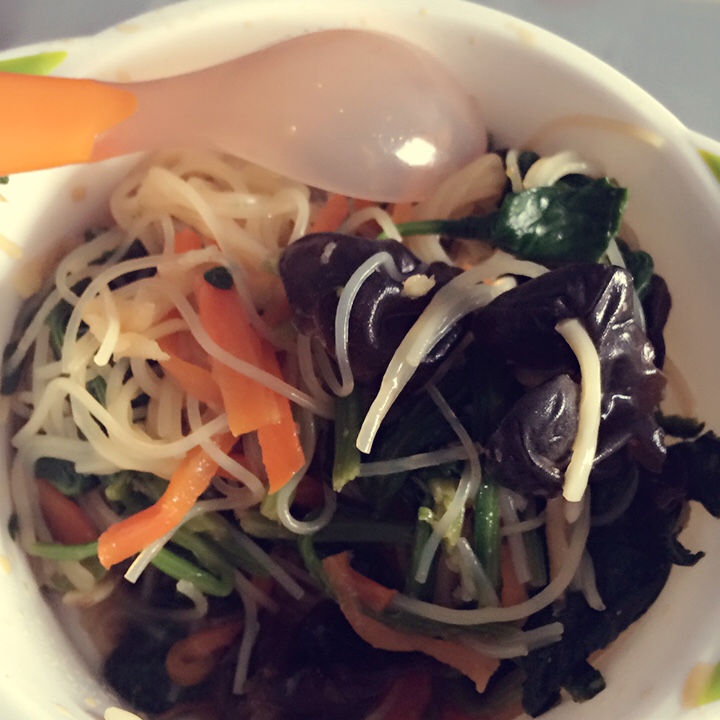 凉拌菠菜粉丝