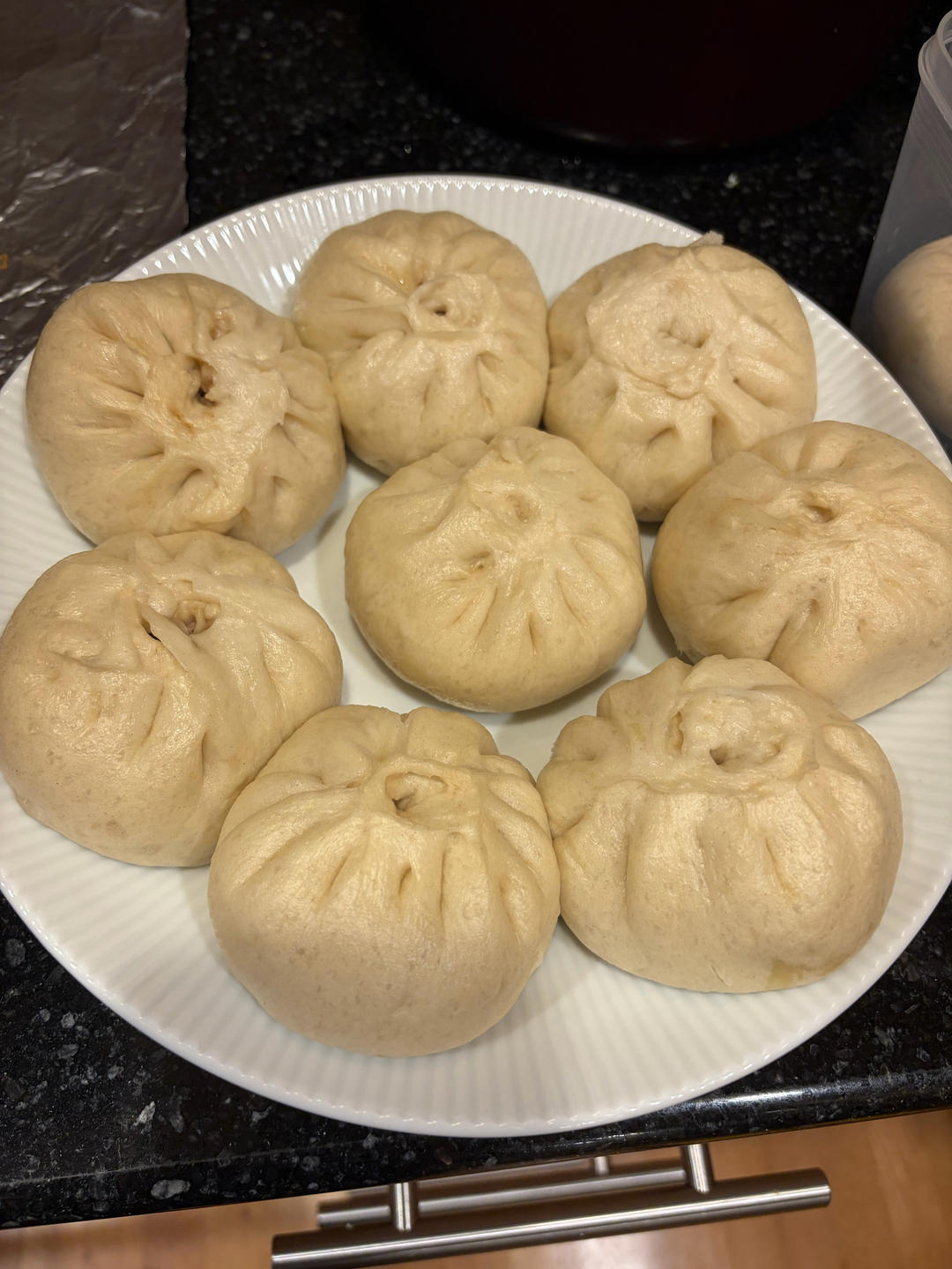 鲜美多汁的洋葱牛肉包子