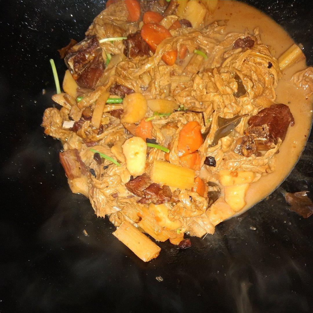 美味冬天佳品腐竹焖羊排