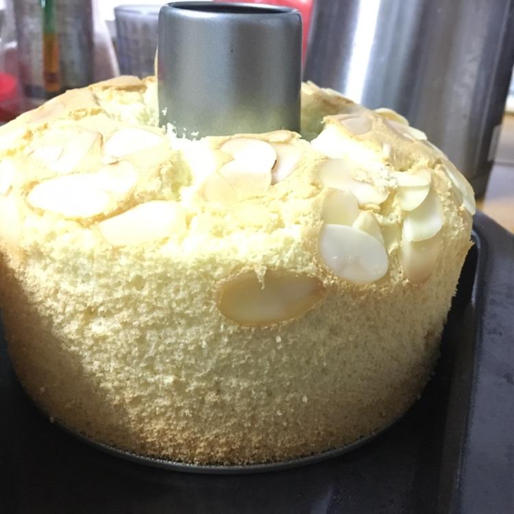 杏仁蜂蜜戚风蛋糕