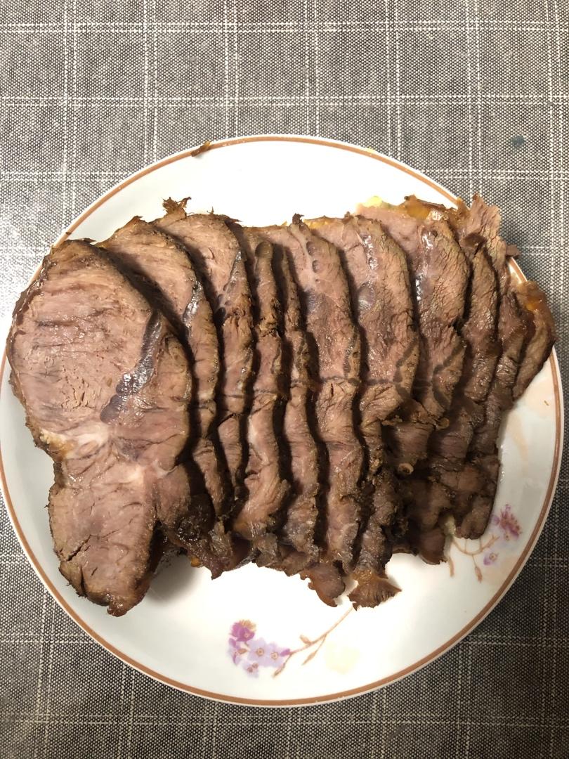 卤牛肉