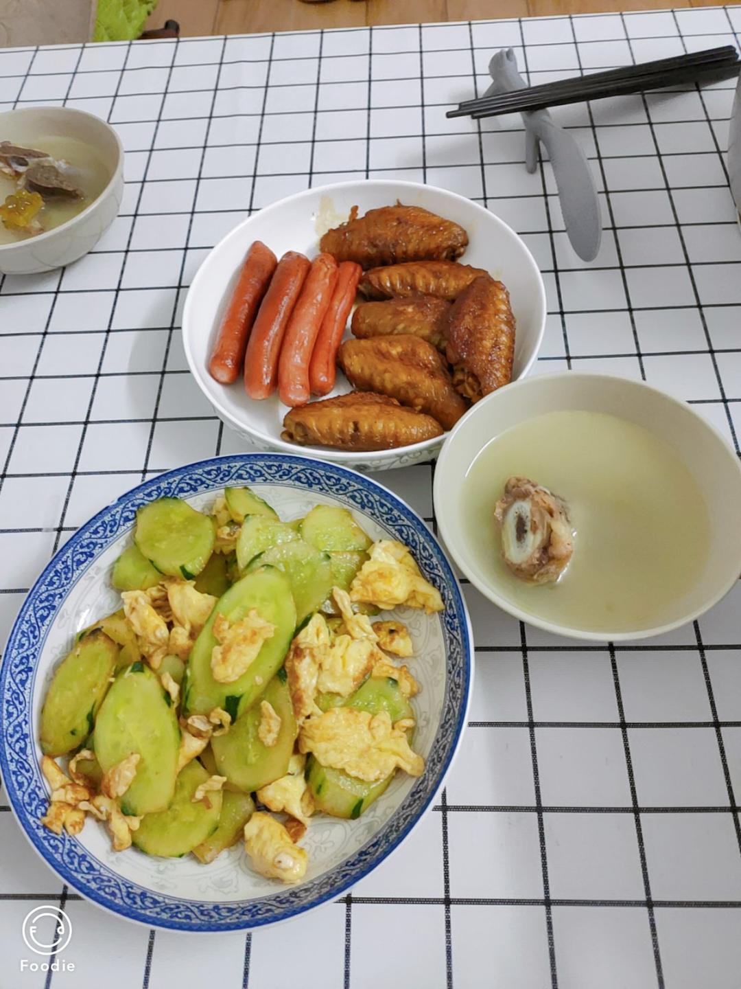 黄瓜炒鸡蛋