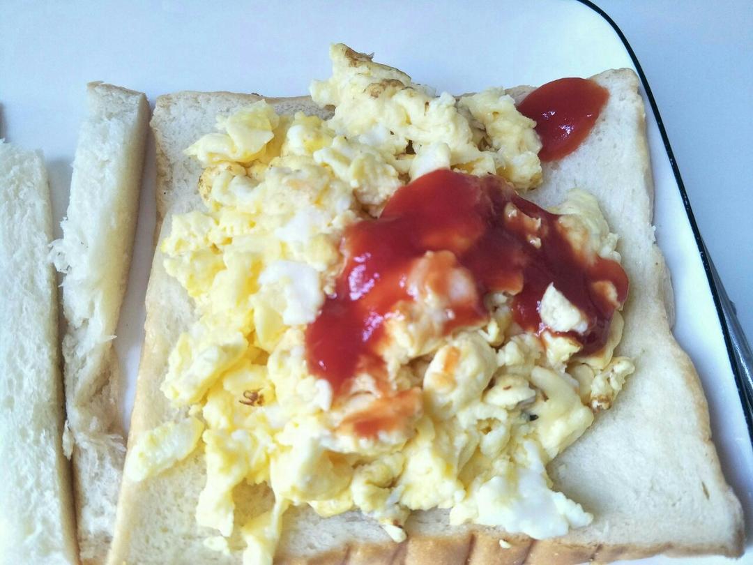 美式炒蛋 scrambled eggs