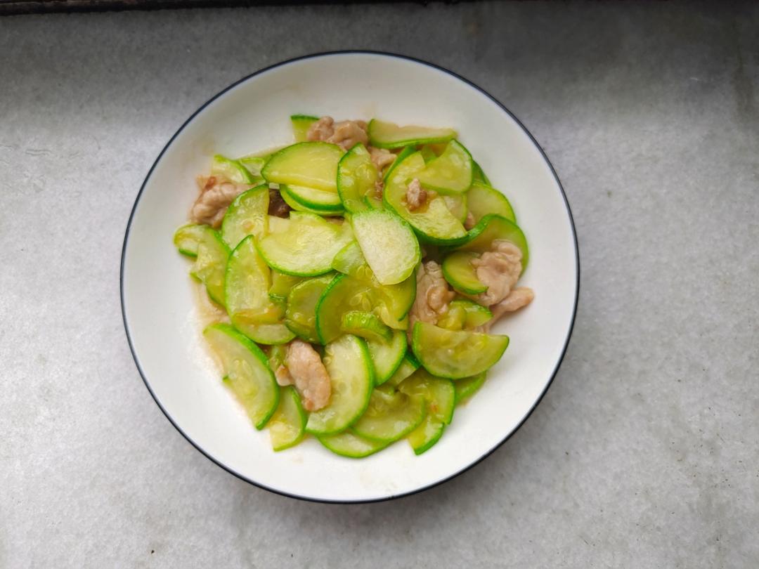 西葫芦炒肉片