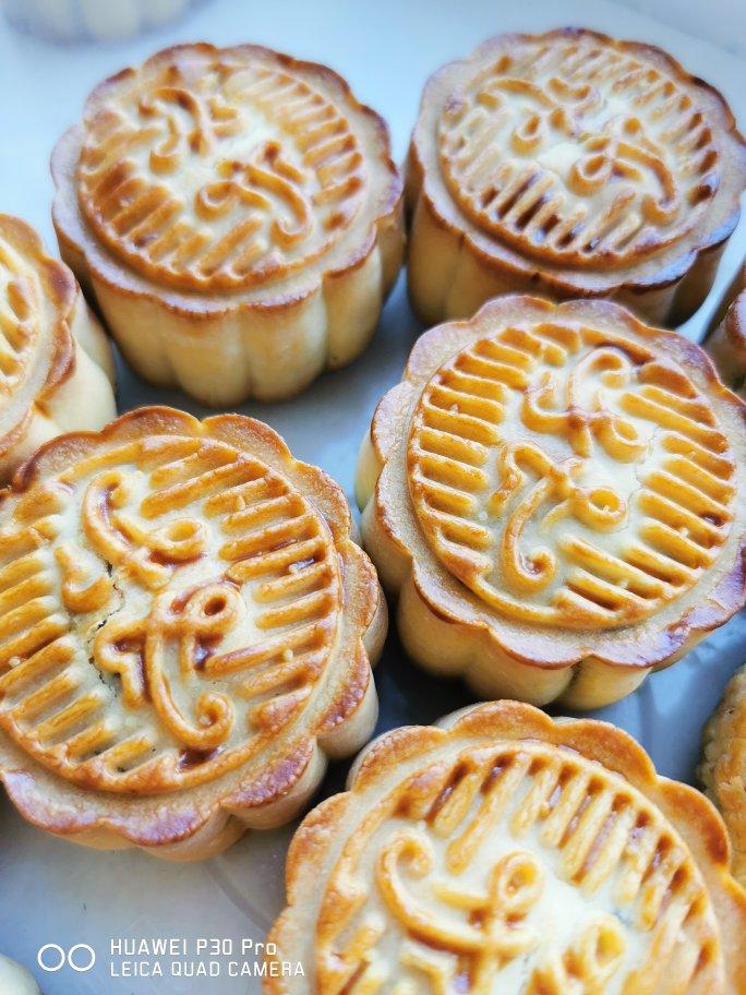五仁月饼：“我太难了！”