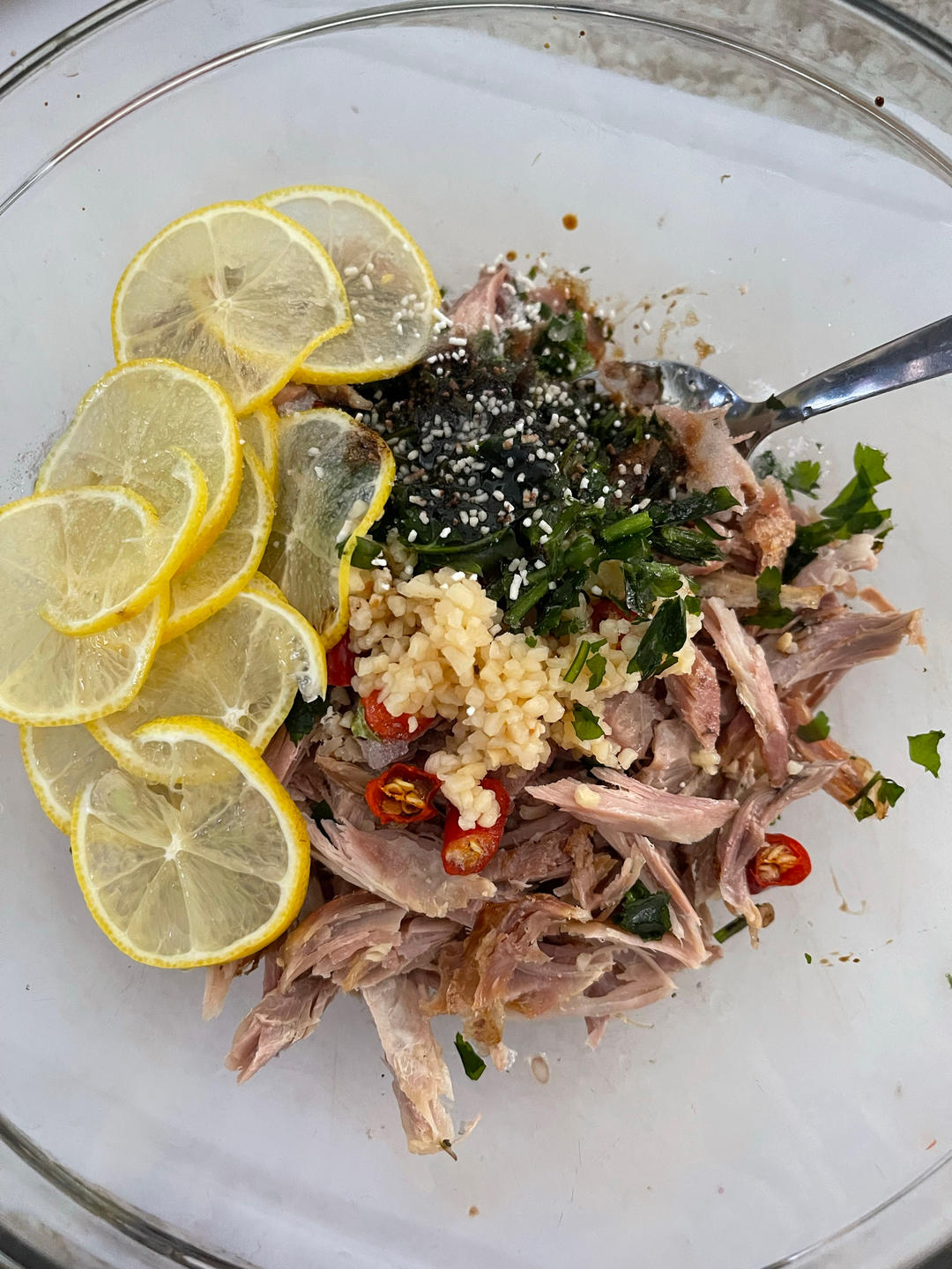 ㊙️酸辣开胃的柠檬手撕鸡腿肉！好吃不胖