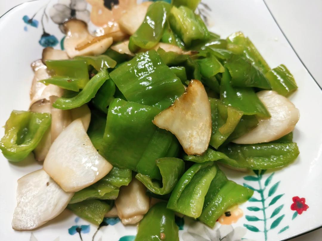 杏鲍菇炒青椒