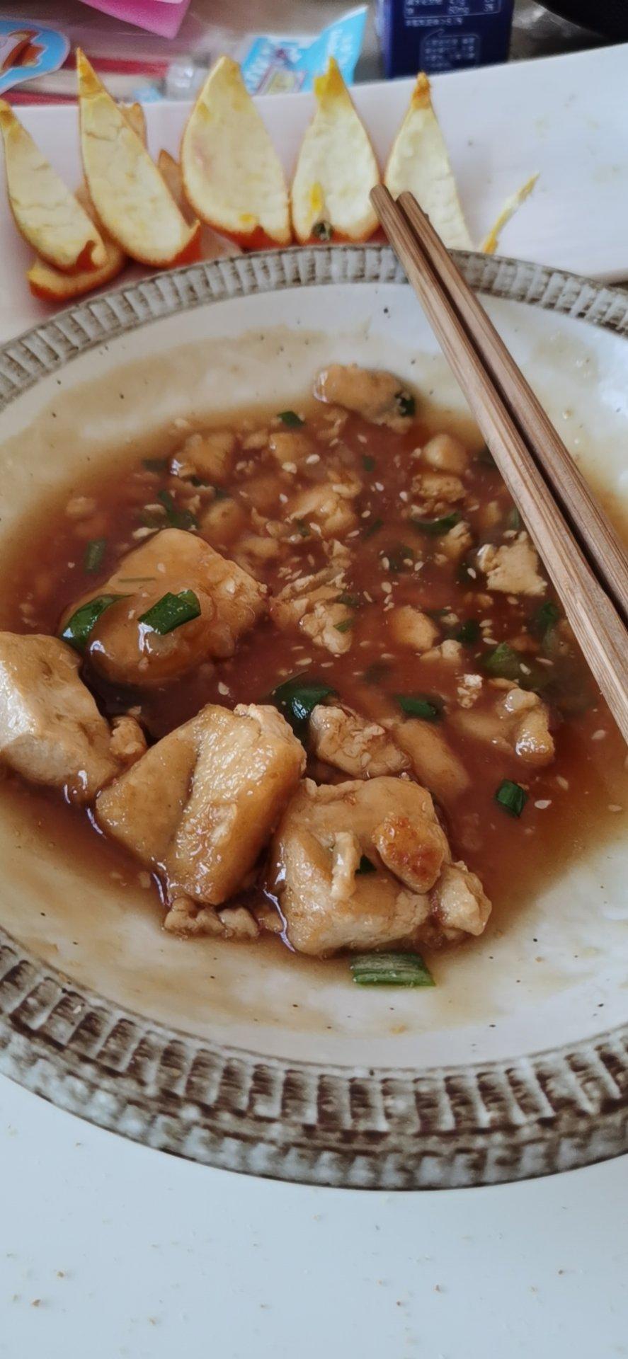 2块钱就能做出一盘巨简单又快手好吃的下饭家常菜:糖醋豆腐