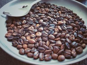烘培咖啡豆（生豆）的做法 步骤6