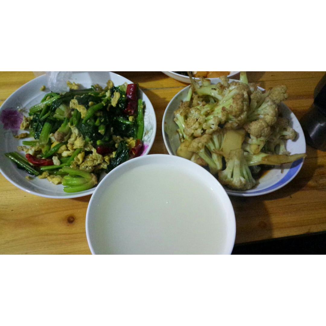 菠菜炒鸡蛋