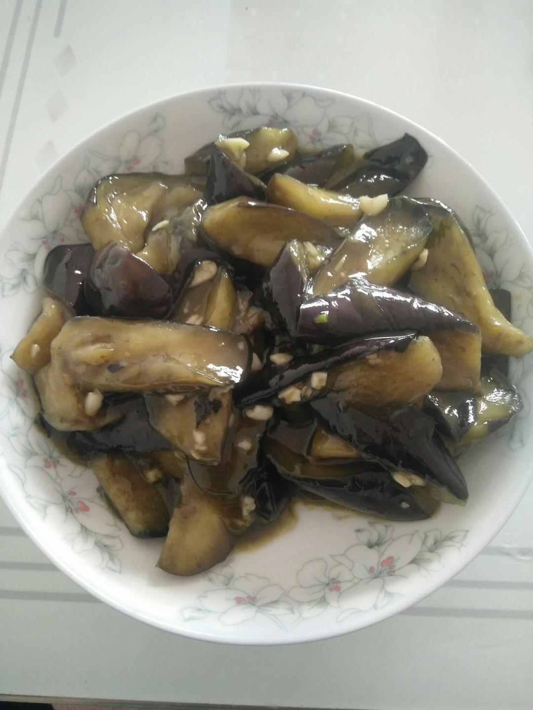 红烧茄子（教你炒茄子不变色的小妙招）