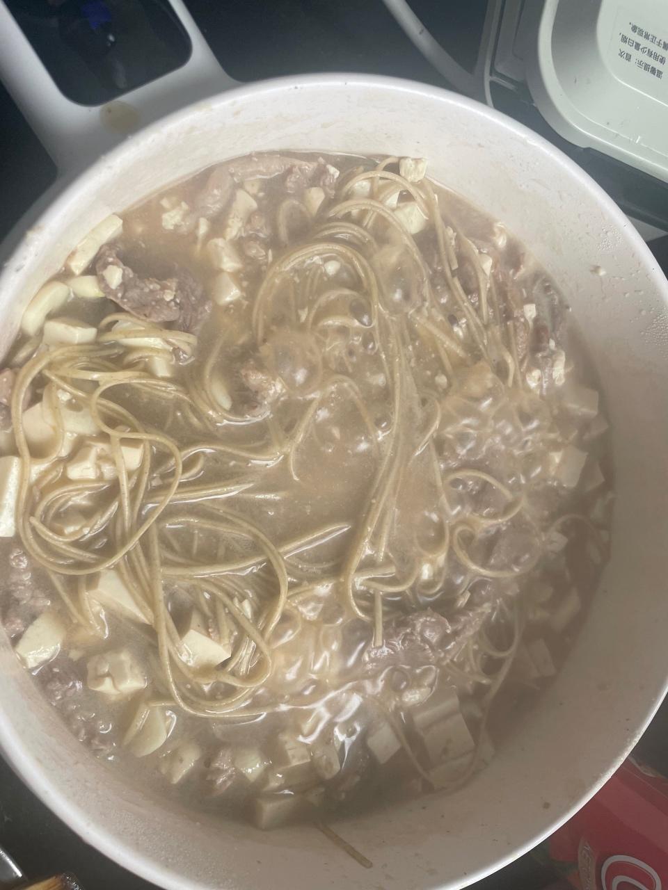 简单易做家常饭｜豆腐肉丝面的做法 步骤4