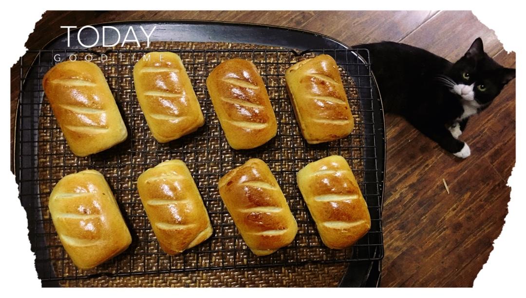 香喷喷的肉松卷面包