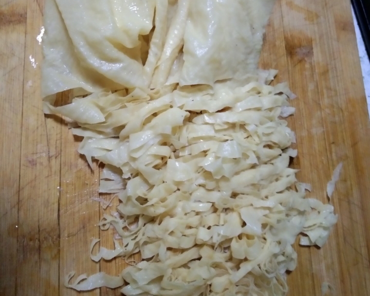 葱油豆腐皮的做法 步骤2